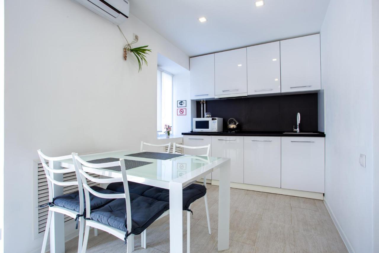 Apartment On Ushakova Herson Exterior foto